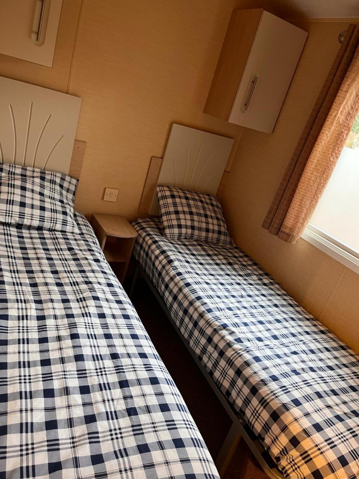 Bungalow Willerby Maasmechelen Buitenkant foto